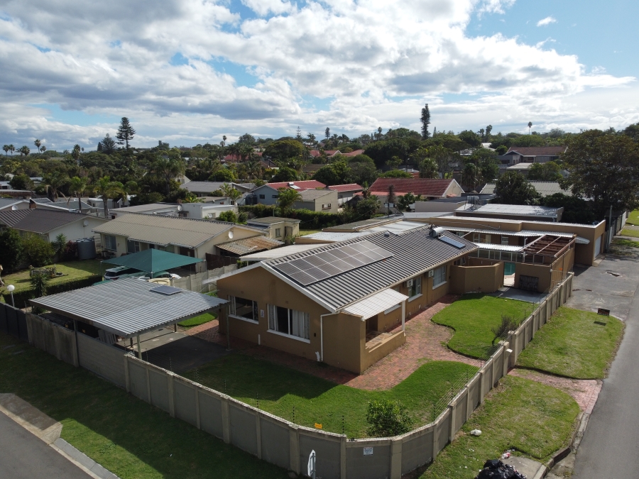 4 Bedroom Property for Sale in Gonubie Eastern Cape
